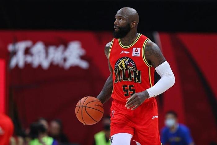  法甲新规限制外援人数，本土青训获更多机会  