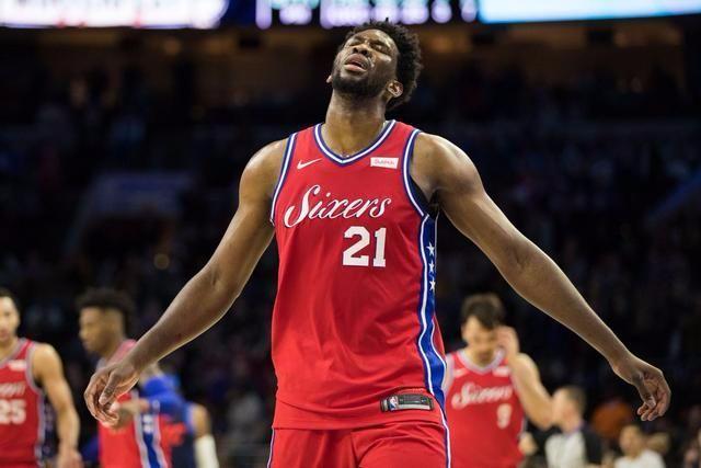  恩比德缺阵76人主场惨负老鹰  