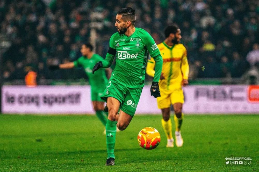  布雷斯特前锋奥诺拉当选月最佳，七场比赛造八球效率惊人  