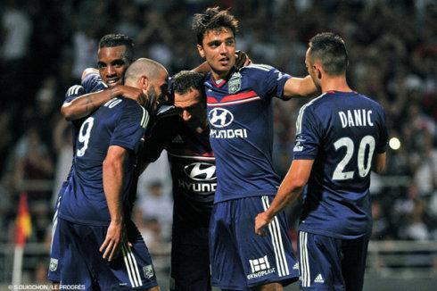  里昂锋线全面开花，四比一横扫斯特拉斯堡显实力