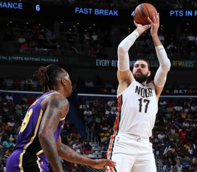  帕德博恩替补奇兵立功，临危受命改写比赛走势